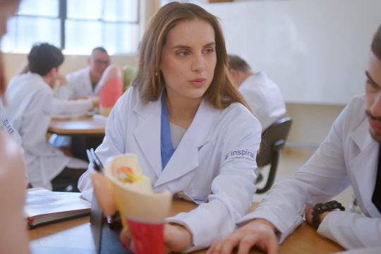 COMO ├ë O DIA A DIA DE UM ESTUDANTE DE MEDICINA